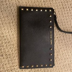 Black Michael Kors wristlet